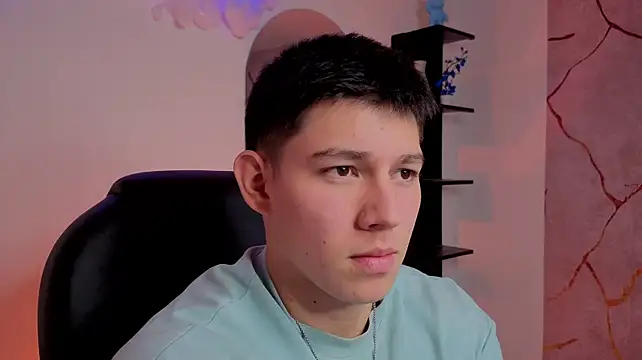 JamesCr_'s Live XXX Chat