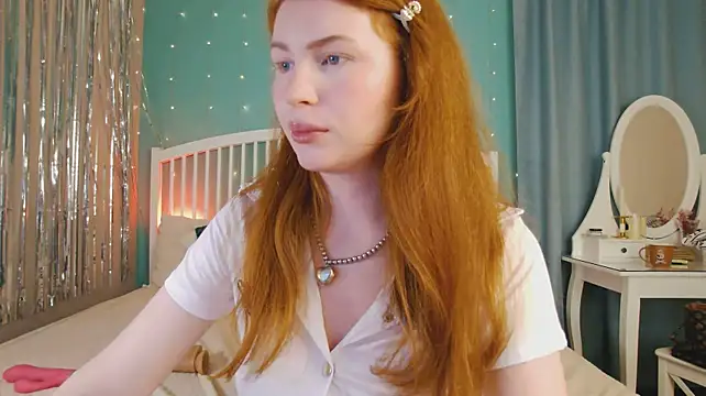 دردشة GingerArin الجنسية المباشرة