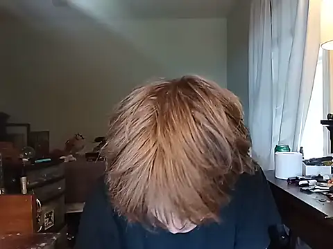 XanderOzzz XXX чат на живо