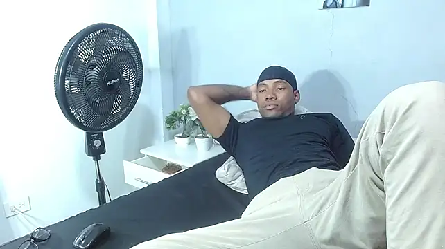 king_smith69 XXX чат на живо