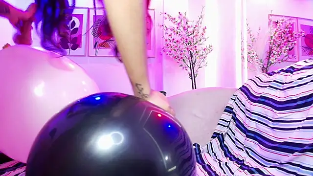 Maddie_T18のライブXXXチャット