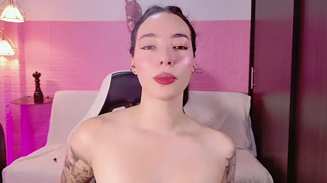 VainillaSecret Live XXX Chat