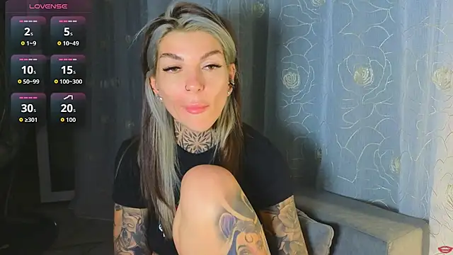 tattooedBabyy Pertunjukan Webcam