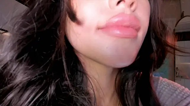 Ella_lee15 Adlı Modelin Canlı XXX Sohbeti