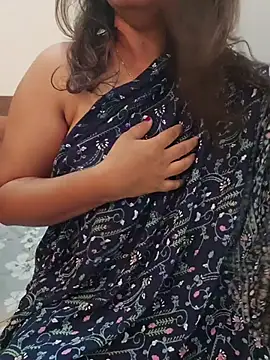 sluttytitties69n Webbikameraesitys