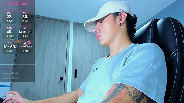 LOBO_ALPHA – Naživo XXX chat