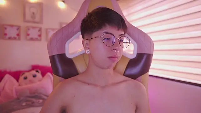 tommy_blue 라이브 XXX 채팅