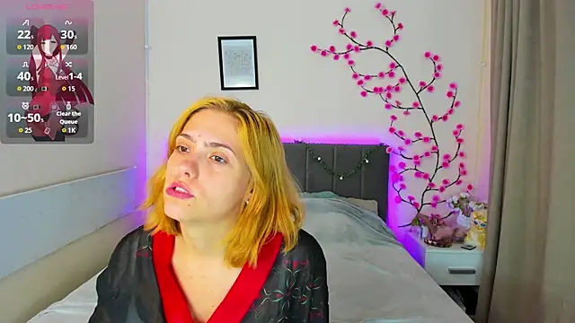 DellaRows' Live XXX Chat