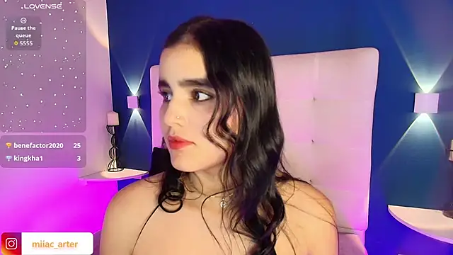 XXX chat uživo modela MiaaCarter_