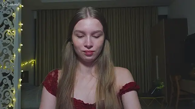 Chat XXX ao vivo de Adorielle