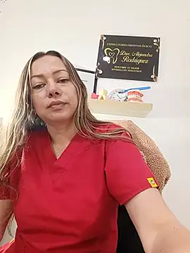 _Dentist-Madisson_04's Webcam Show