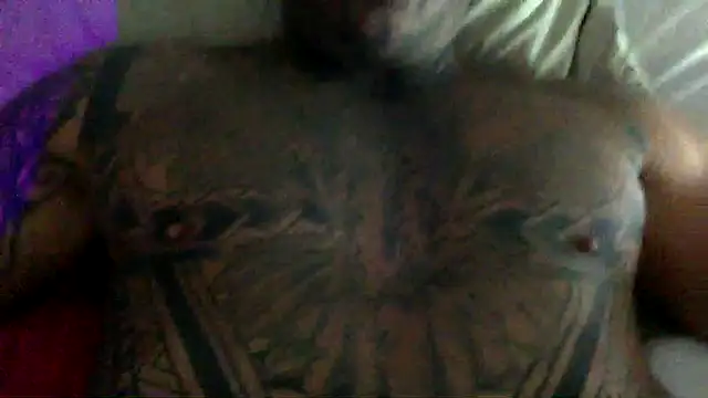 jucjuc1010 Show in webcam
