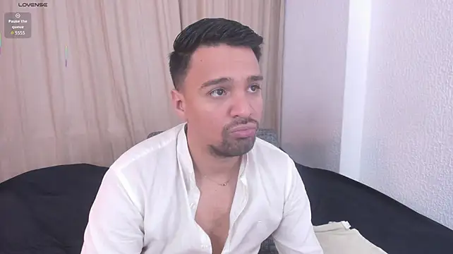 Czat XXX na żywo – max_ed