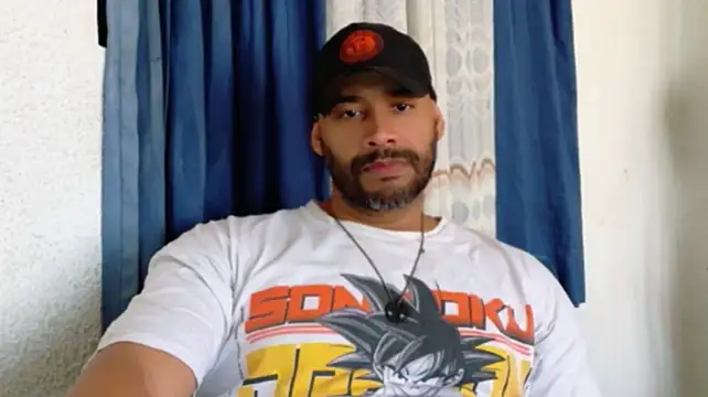 Chat +18 de musclehetero ao vivo