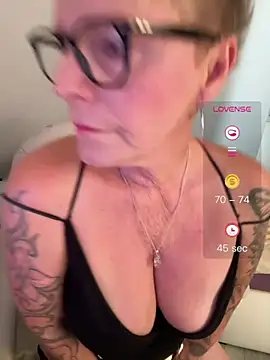 German_MilfのライブXXXチャット