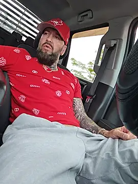 Beardedtattood's Live XXX Chat