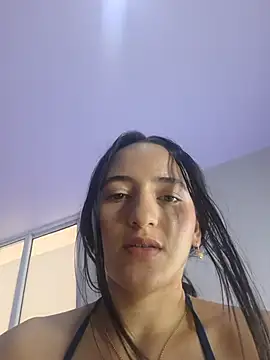 دردشة Naty_wet_17 الجنسية المباشرة