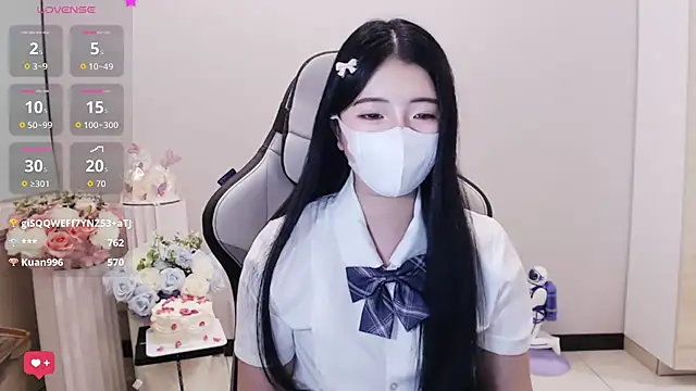XXX chat uživo modela Nina_777_