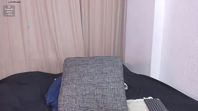 max_ed live XXX chat