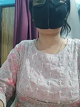 Aishwaryaa_69 Live XXX-Chat