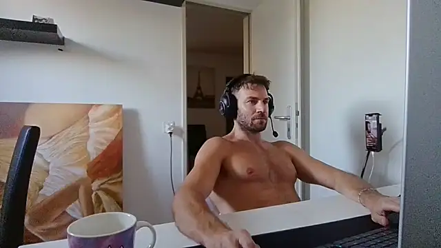 alpha-hunk – Naživo XXX chat