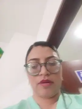 SOFI__10 élő XXX-chatje