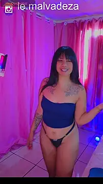 Show de LeonaMalvadeza na webcam
