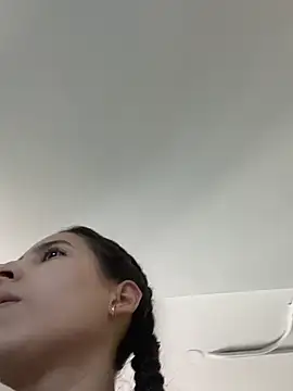 LittleDoll___'s Live XXX Chat