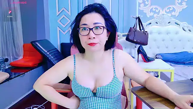 LucianaMe Chat XXX in diretta