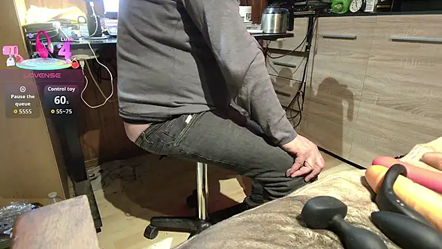 misteryman1956 Show Webcam