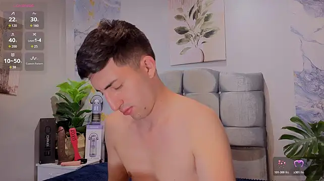 Un_Sluttyy XXX чат на живо