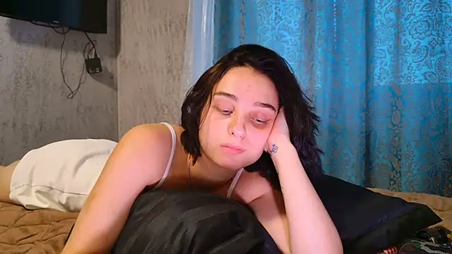 JuliDavo Chat XXX in diretta
