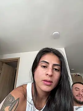 lunasex06 Adlı Modelin Canlı XXX Sohbeti