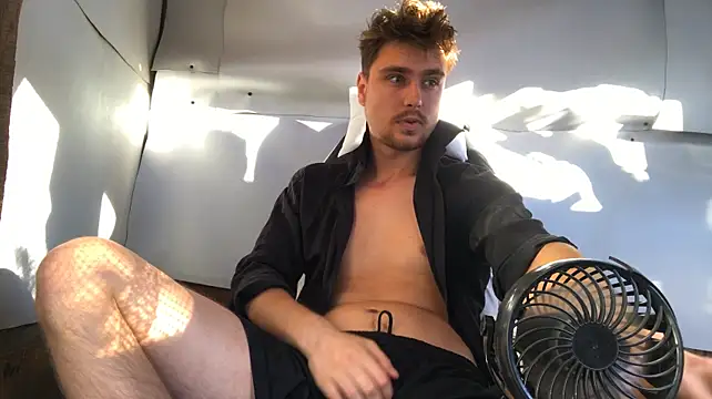 HotGentleman_3003 Webcamshow