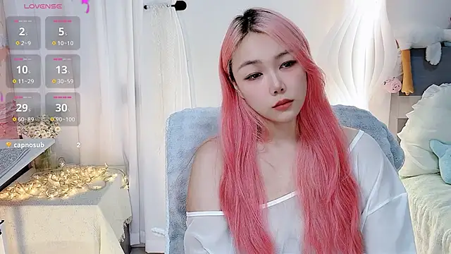 -Nini-- élő XXX-chatje