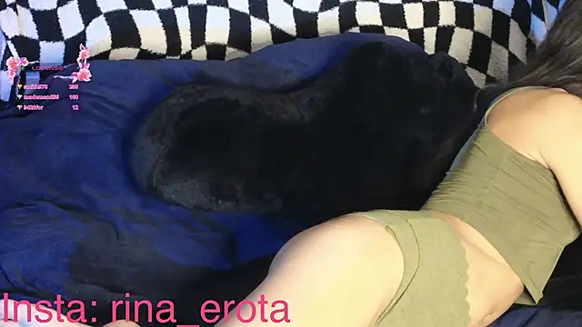 RinaErota élő XXX-chatje