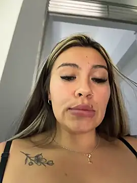 LIZ-06_: вебкам-шоу