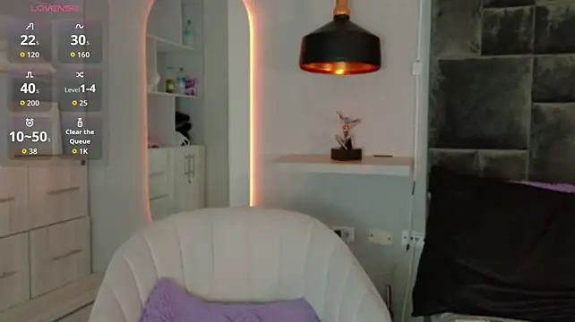 Živý XXX chat Adrianaa_gold