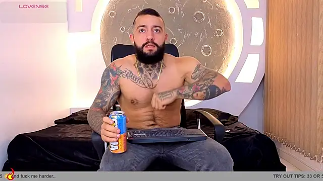 XXX chat uživo modela Mister_venom1