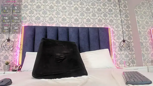 دردشة Kendra-Rousee الجنسية المباشرة