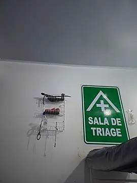 Živý XXX chat Kinky_DoctorX
