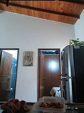 LunaZambrano Adlı Modelin Canlı XXX Sohbeti