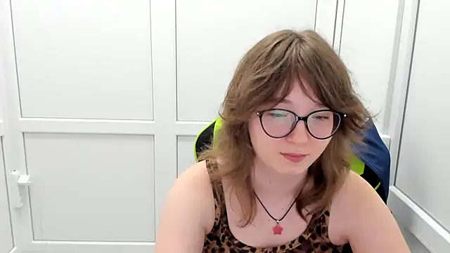 HachiYume's Live XXX Chat