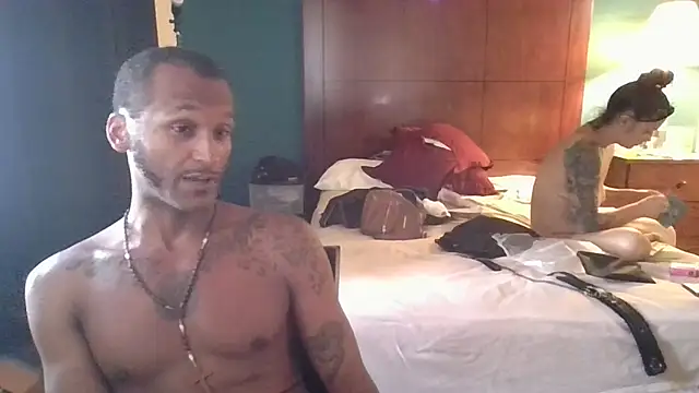 Онлайн чат XXX DREshots