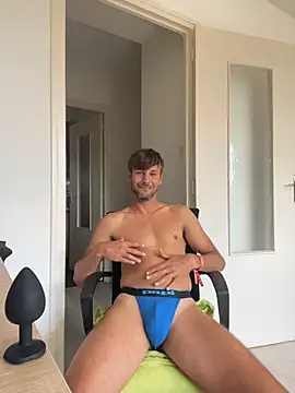 babyboy2021xxx webcam show