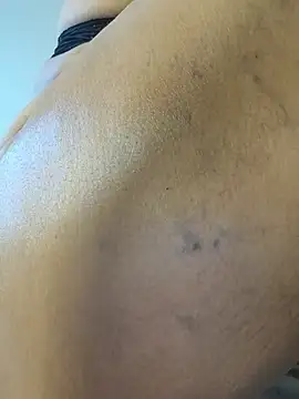 צ'אט XXX בשידור חי של KarolVIPXXX