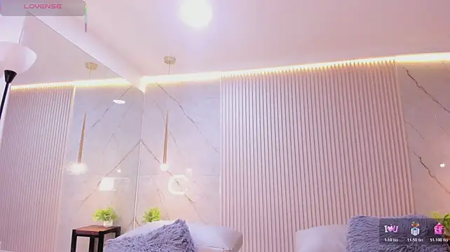 luna_taylorss Adlı Modelin Canlı XXX Sohbeti