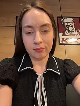 Holly_Play's Live XXX Chat