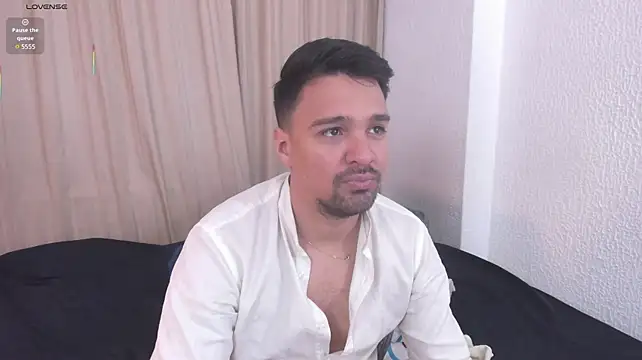 max_edn Live XXX chat