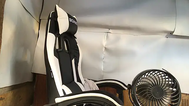 HotGentleman_3003 Webcam Show